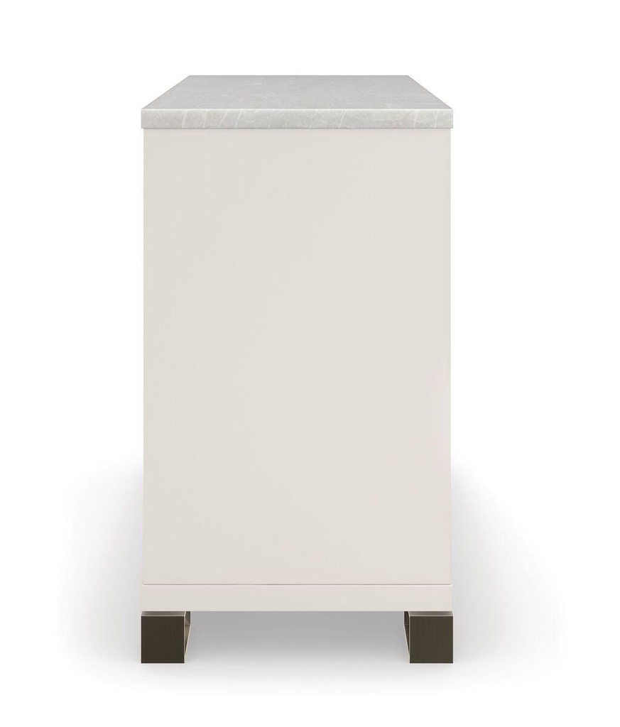 CLA-422-463_4_Subtle Gesture